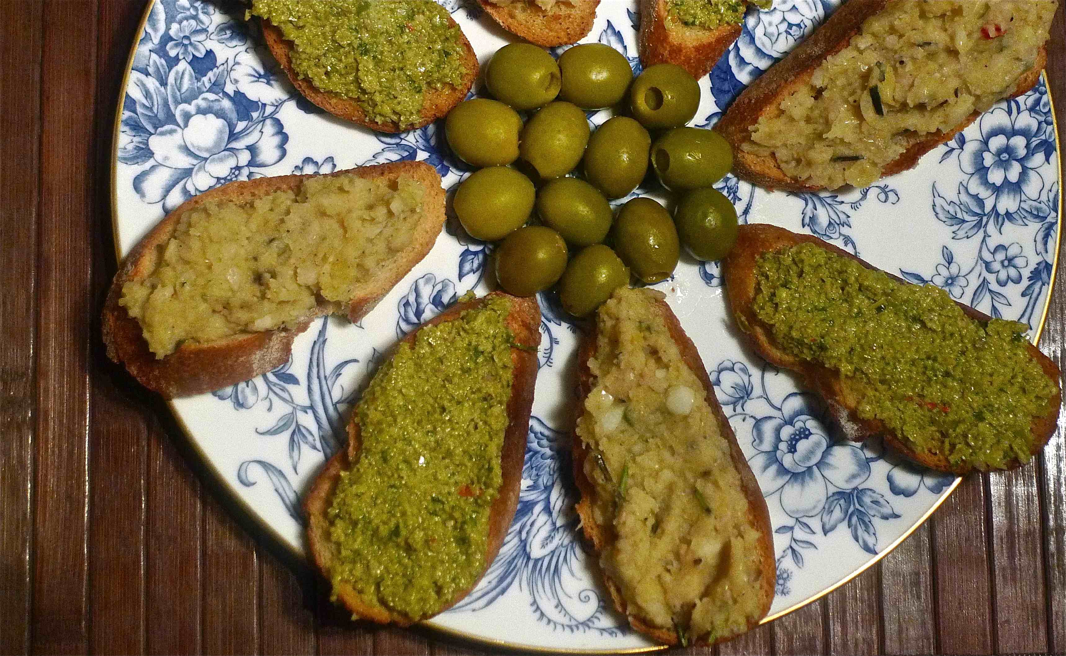 Winter Crostini