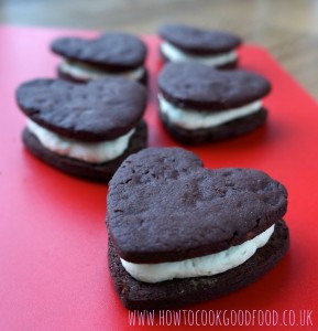 choc-cheesecake-cookies-complete-987x1024